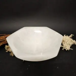 Bol hexagonal en sélénite - 15 cm