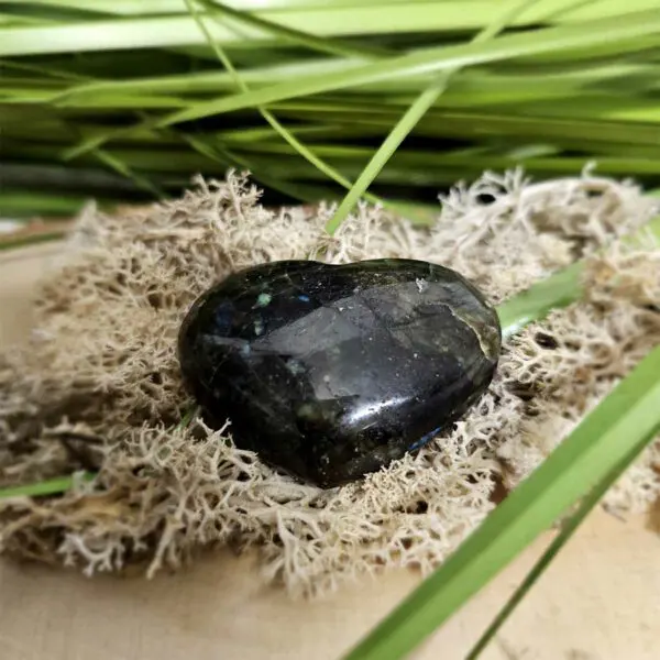 Coeur en Labradorite