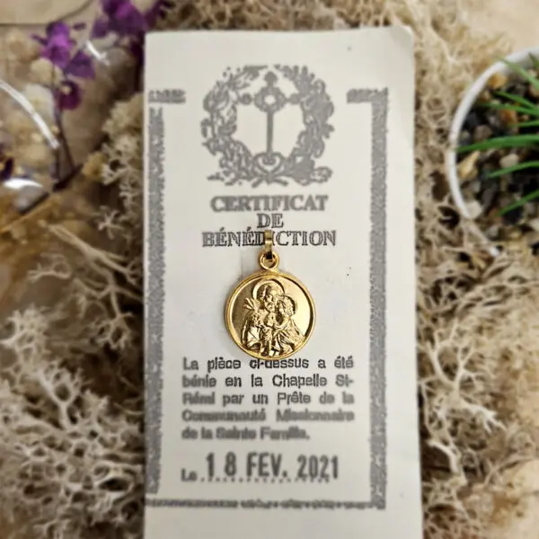 Médaille Sainte Bénie SAINT JOSEPH - Doré