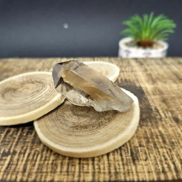 Pointe brute naturelle en Quartz Fumé