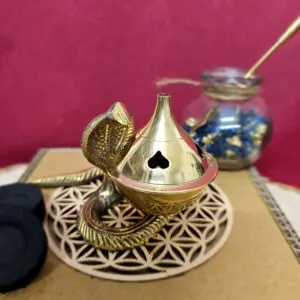 Porte-Encens en Cuivre Cobra pour encens résine