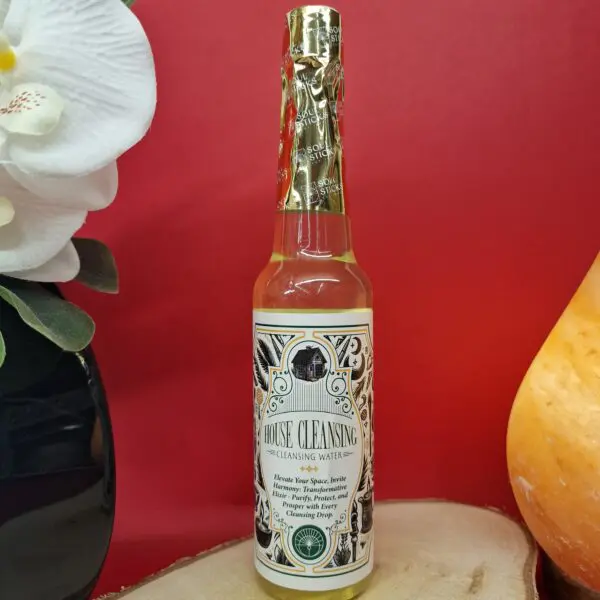 Bouteille d’Eau Nettoyante Maison 221 ml pour purifier l’intérieur et favoriser un climat harmonieux.