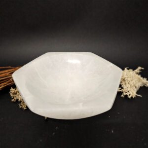 Bol hexagonal en sélénite - 15 cm