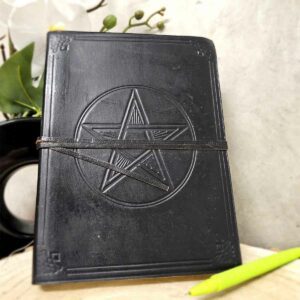 Grimoire en Cuir Pentacle